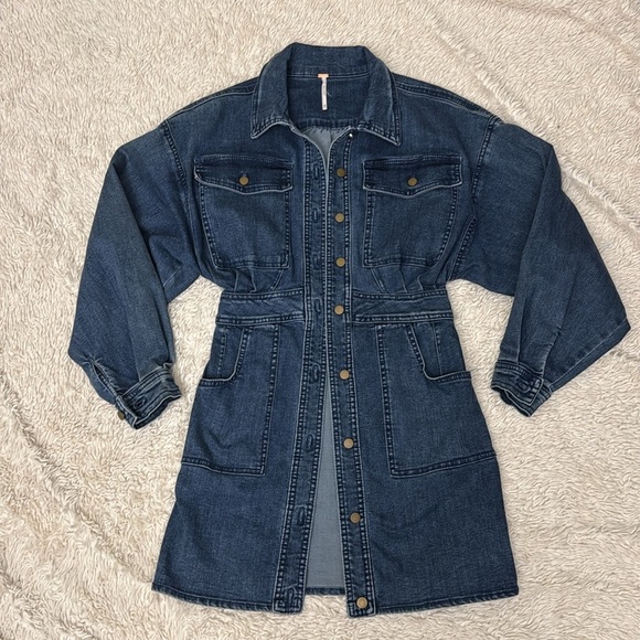 💕- Free People Dark Wash Denim Long Sleeve Botton-Front Mini Dress size XS - Picture 2 of 16